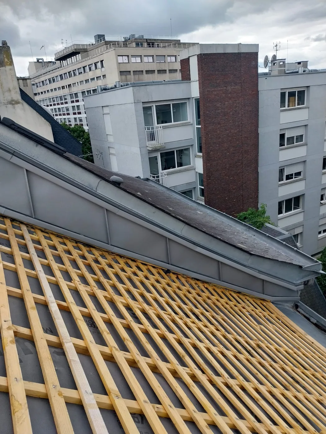 Travaux d’ardoise et de zinc réalisés par C.A.Toiture à Rouen