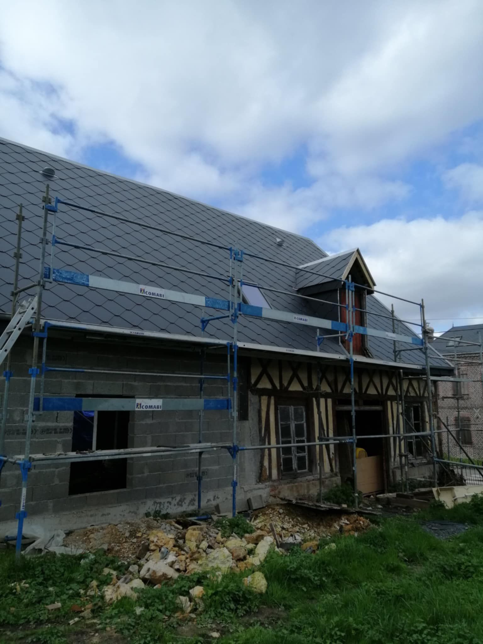 Rénovation charpente et ardoise synthétique Eure